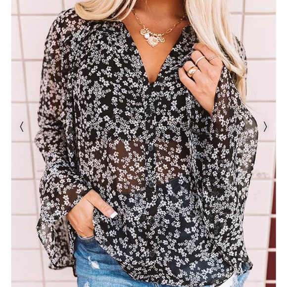 Black and White Floral Top - Picture 6 of 6